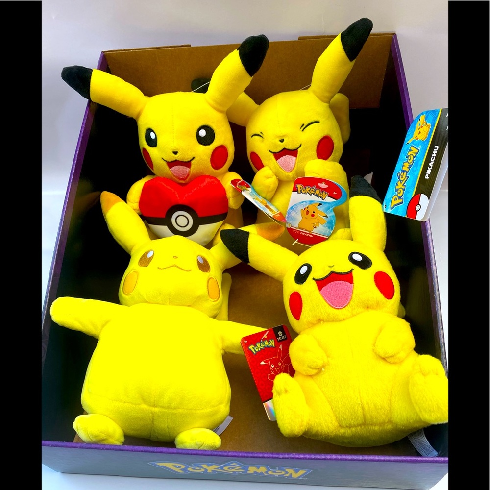 Pokémon Plush Pikachu Collection Bundle Pack Shiny